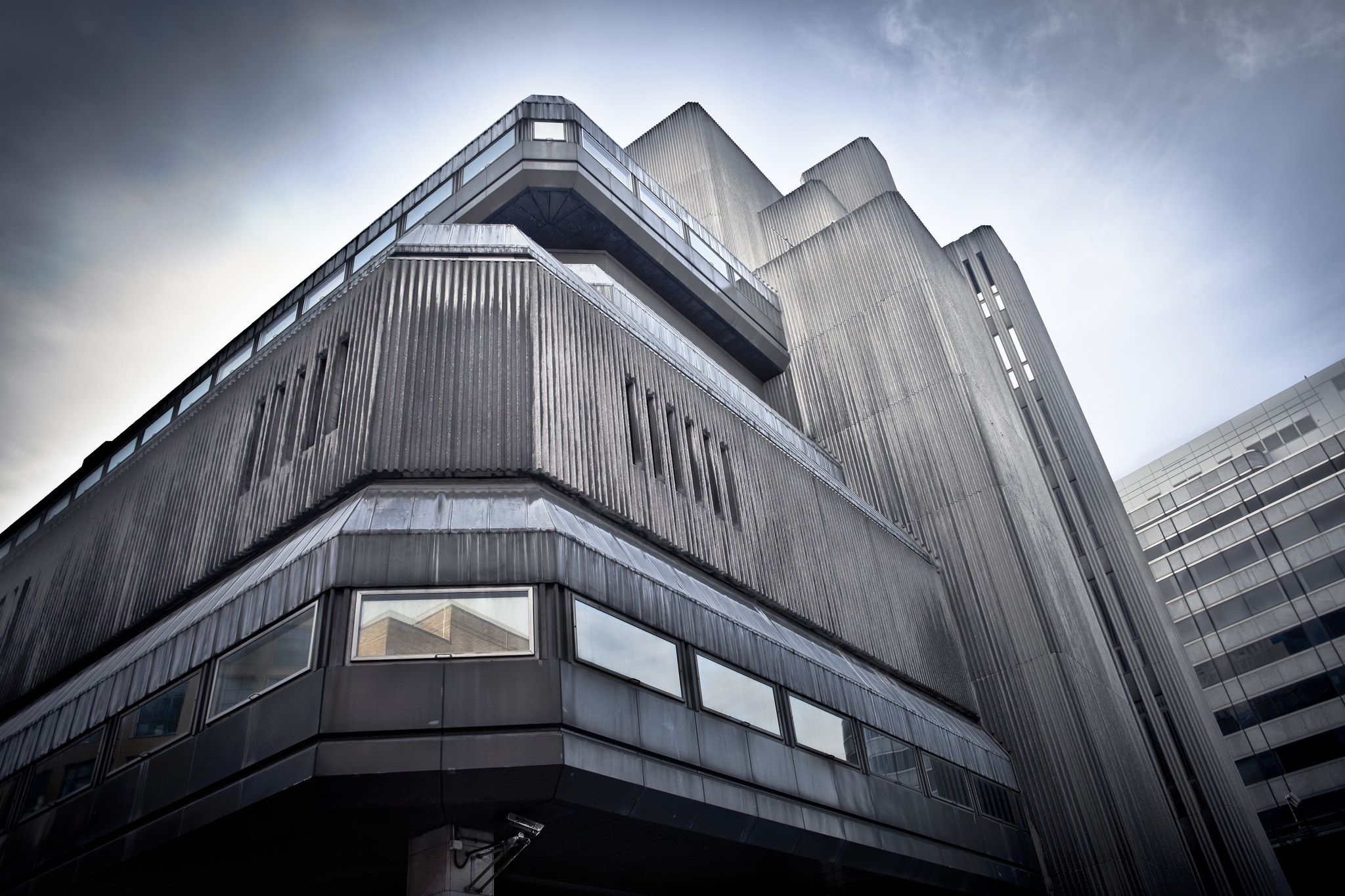 London concrete: Sampson House - La Dent de L'Oeil