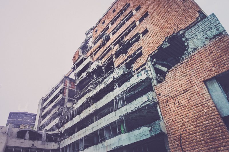 NATO Bombardovanje Srbije 1999 ( the Ministry of Defense building )