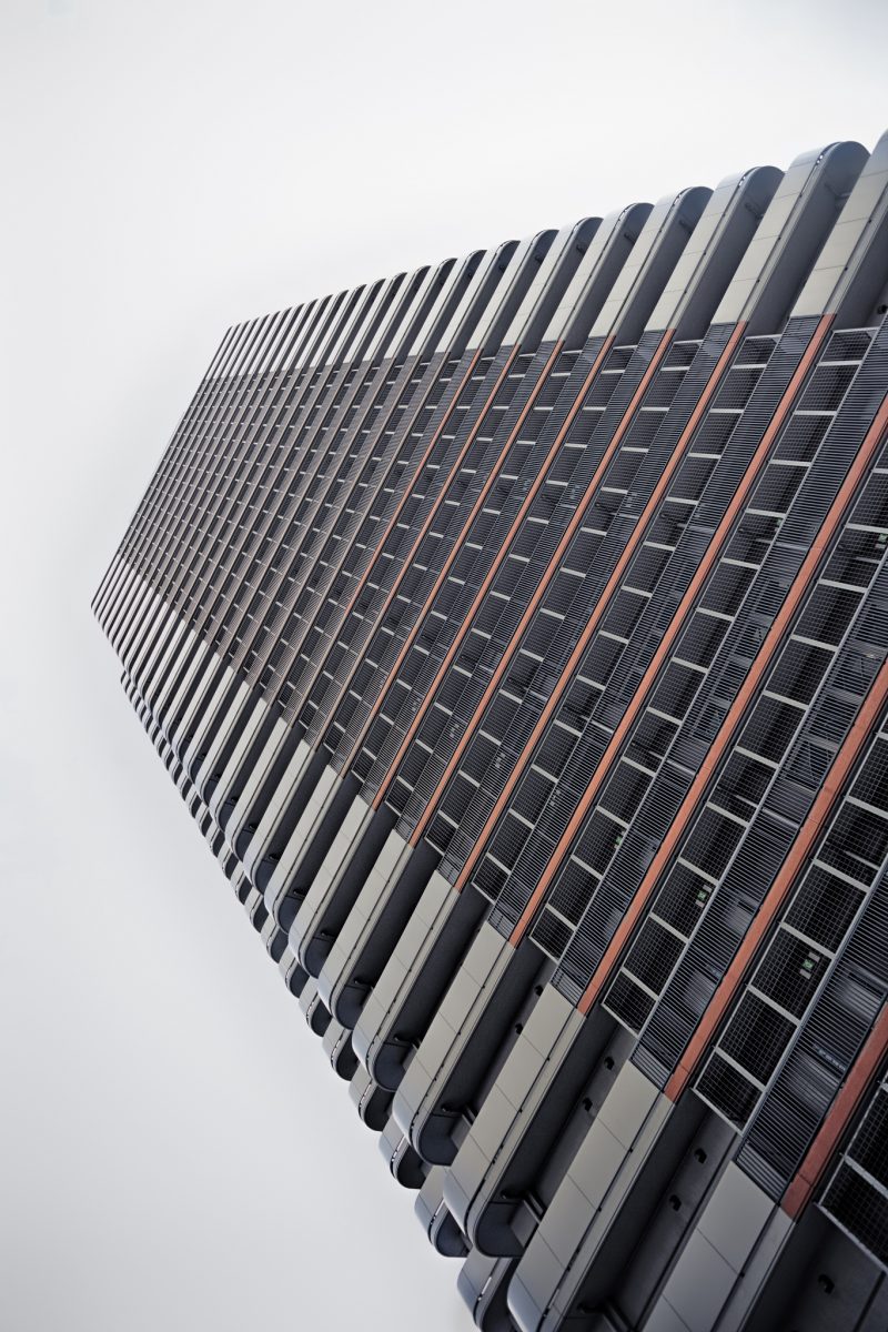 Laddering the Tokyo's Sky ! Asakusa 浅草 | Tokyo 東京 | Japan 日本 - La Dent de L'Oeil - Contemporary photography by Hélène Veilleux - #architecture #building #cityscape #archiporn #japan #asakusa