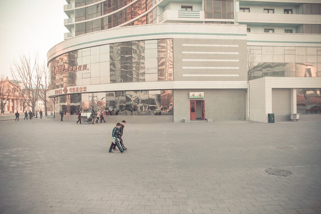 14108611642_20917104ca_b