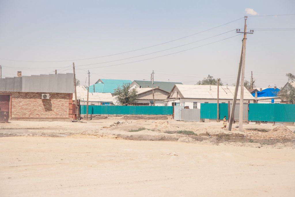 Kazakhstanoscopia - La Dent de L'Oeil - Contemporary photography by hélène Veilleux # Kazakhstan# eurasia # unplace # streetphotography #aralsk #photoreport