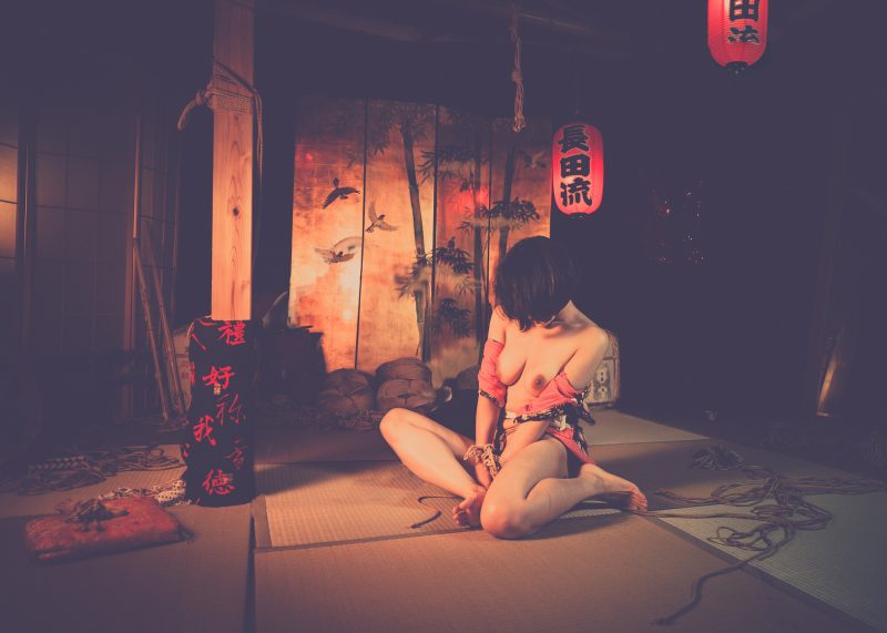 ダムゼルインディストレスでは ありません @studio six - La Dent de L'Oeil - Contemporary photography by Hélène Veilleux - #japan #kinbaku #shibari #bijin #tokyo