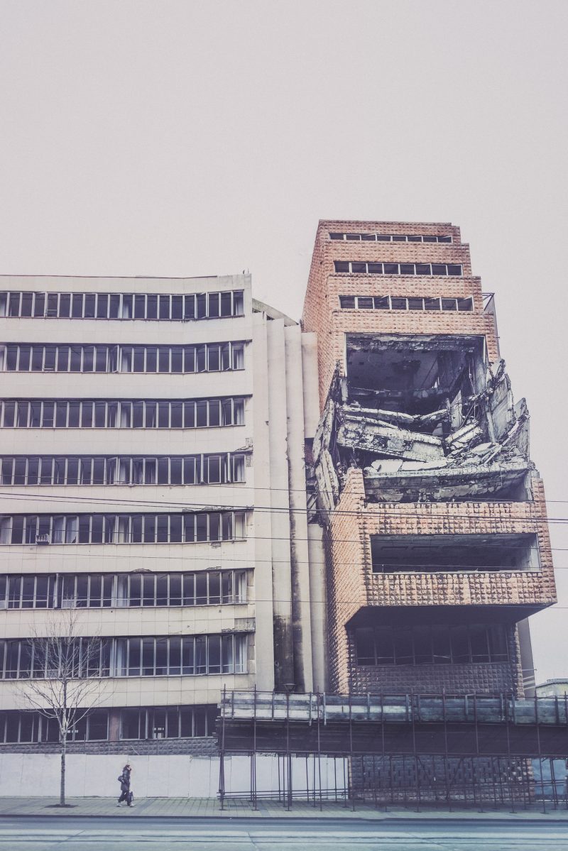 NATO Bombardovanje Srbije 1999 ( the Ministry of Defense building )