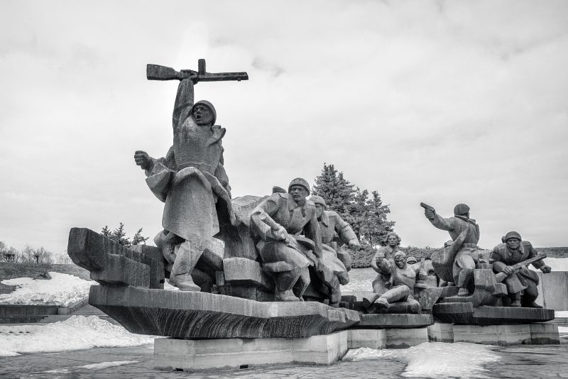 26287380006_198664e6fe_k