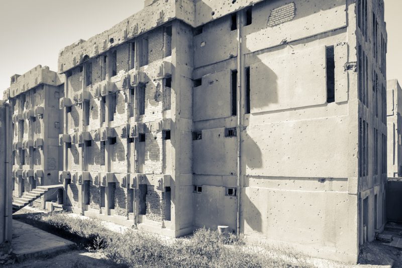 Sulaymaniyah’s Amna Suraka, the red prison - La Dent de L'Oeil - Contemporary photography by Hélène Veilleux - #irak #kurdistan #prison #memory #archi