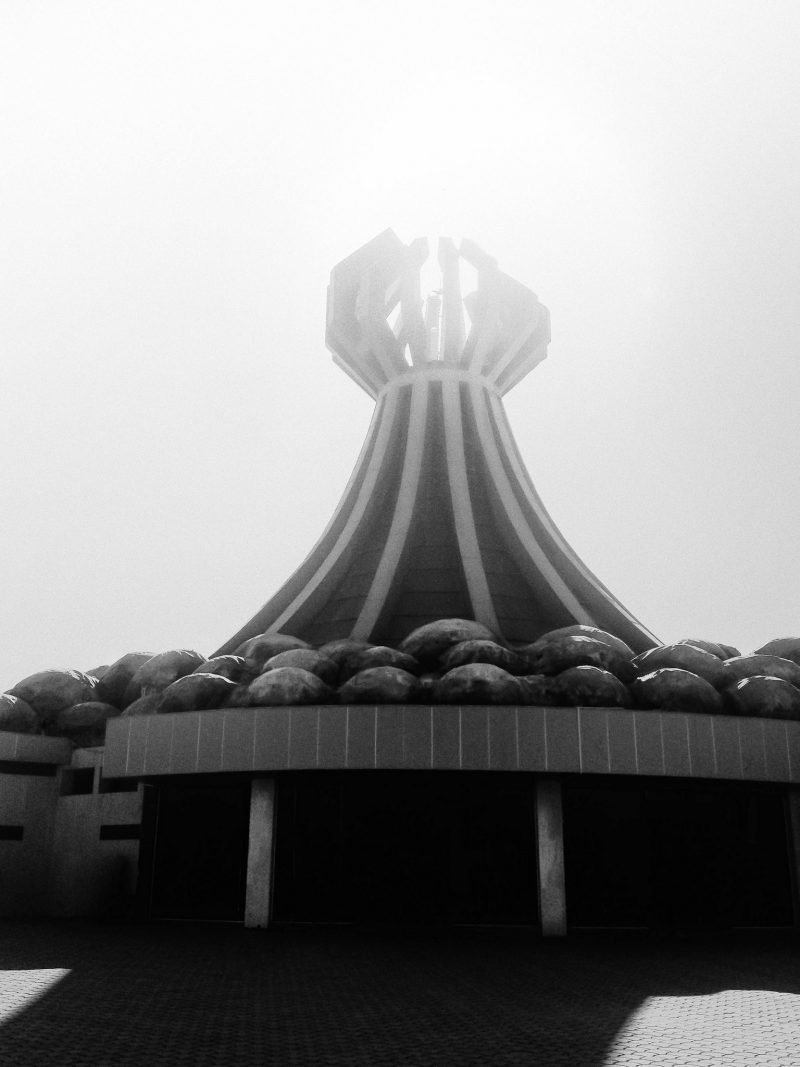 Halabja Memorial // Iraki Kurdistan - La Dent de L'Oeil - Contemporary photography by Hélène Veilleux - #irak #kurdistan #genocide #memory #archi