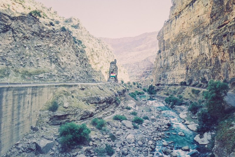 The Hamilton Road // Iraqi Kurdistan – La Dent de L’Oeil – Contemporary photography by Hélène Veilleux – #iraq #kurdistan #roadtrip #outdoor #historical