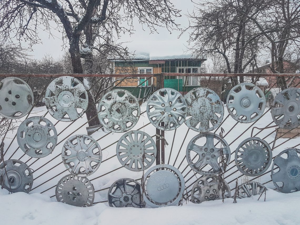 A frozen Dacha memory in Bajary // Belarus