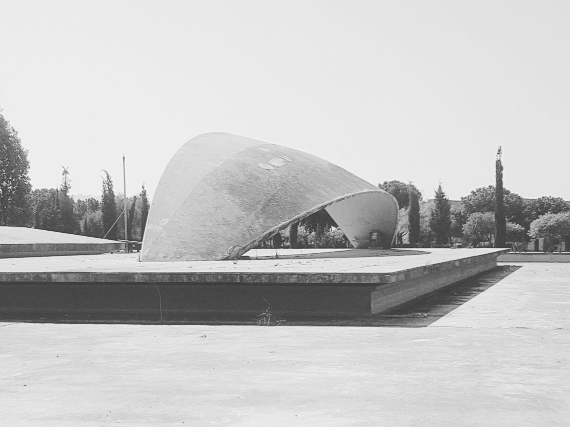 Oscar Niemeyer s Tripoli fairground // Lebanon